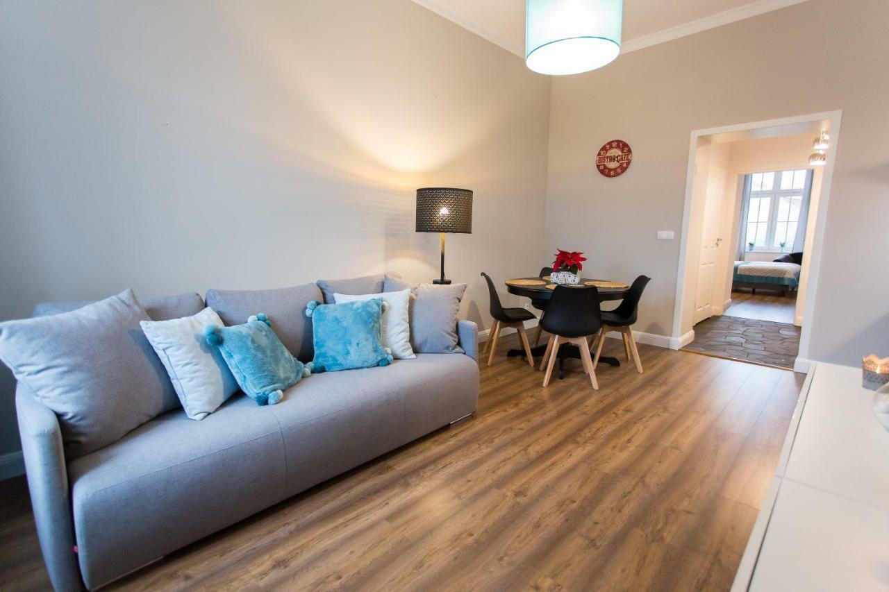 Starotorunski Apartament Buitenkant foto