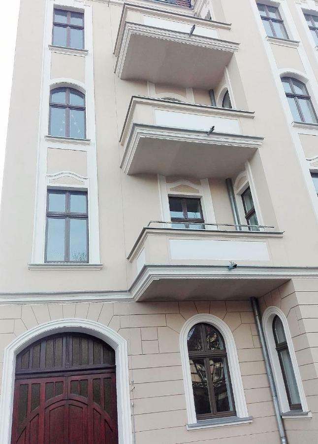Starotorunski Apartament Buitenkant foto